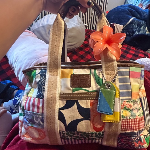 Gorgeous Vintage COACH 10454 Patchwork Handbag Multicolor Canvas & Leather Y2K - Picture 10 of 13